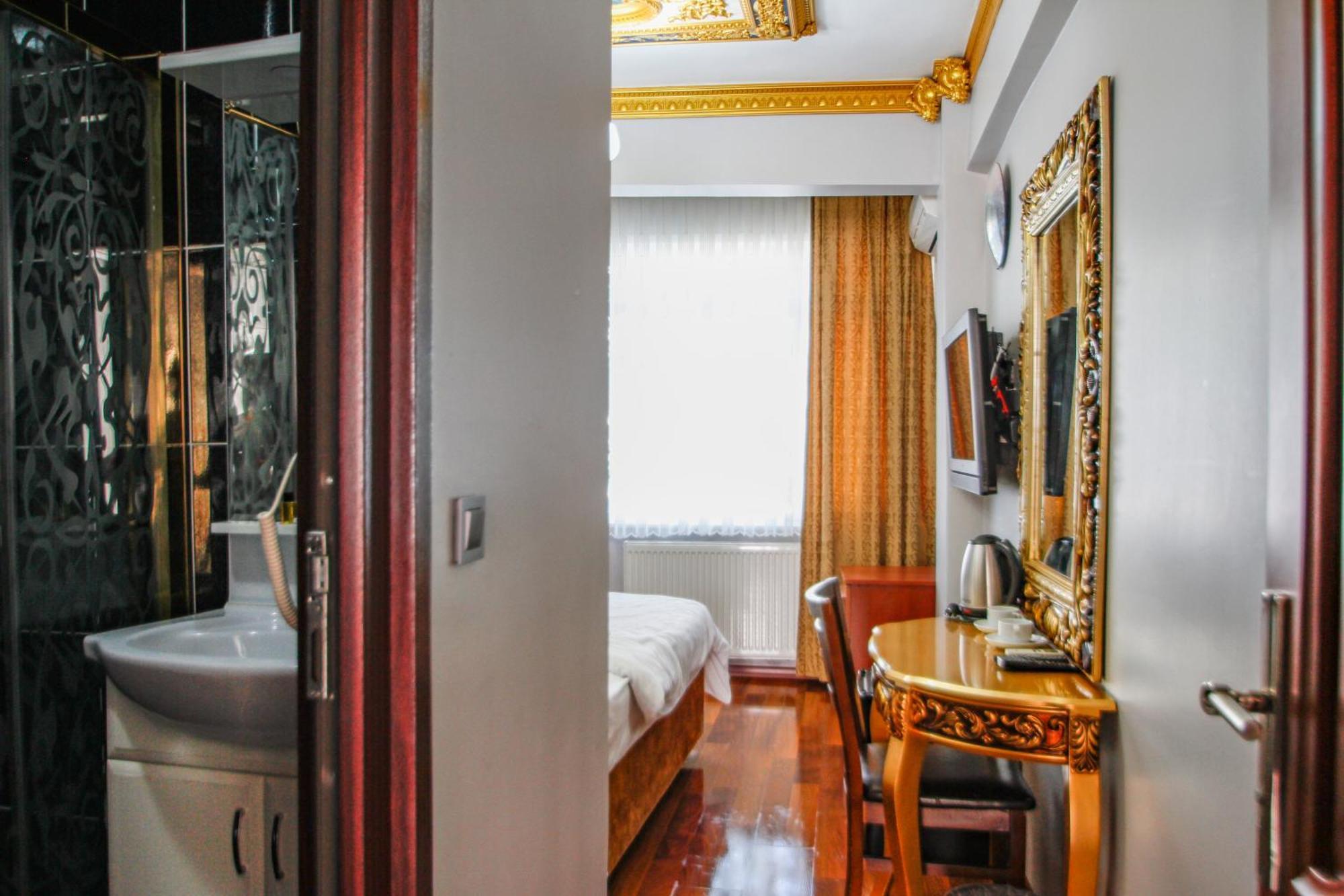 Californiacityhotel 이스탄불 외부 사진