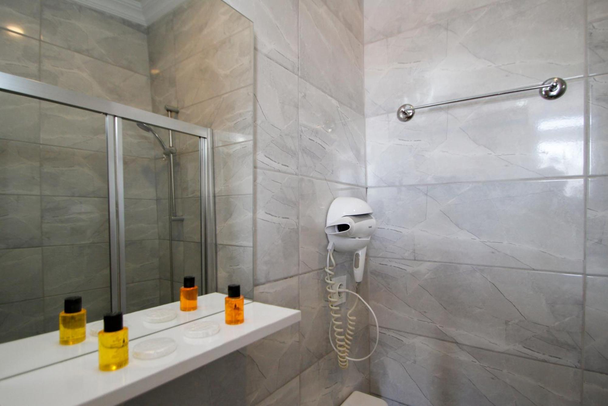 Californiacityhotel 이스탄불 외부 사진
